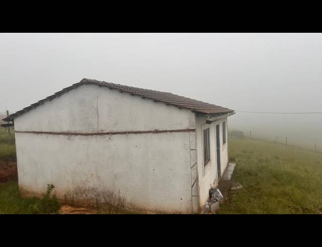 5 BEDROOM FREESTANDING FOR SALE IN EMASWAZINI